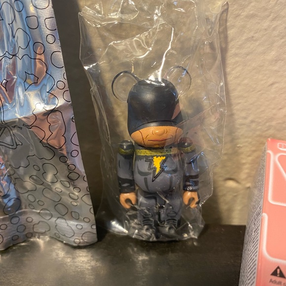 Bearbrick Collectible 100% Black Adam - Picture 2 of 5